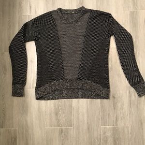Lululemon yogi crew sweater NWOT